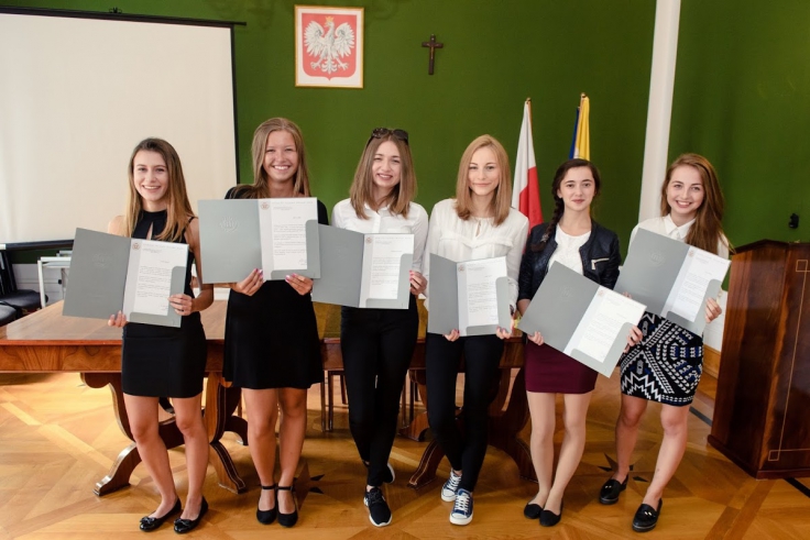 REGION. Opłaca się być europarlamentarzystą