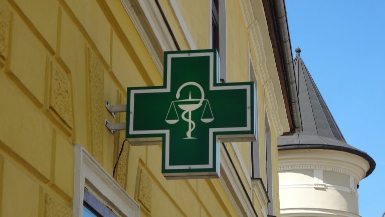 LUBIN. Okradli pocztę i aptekę