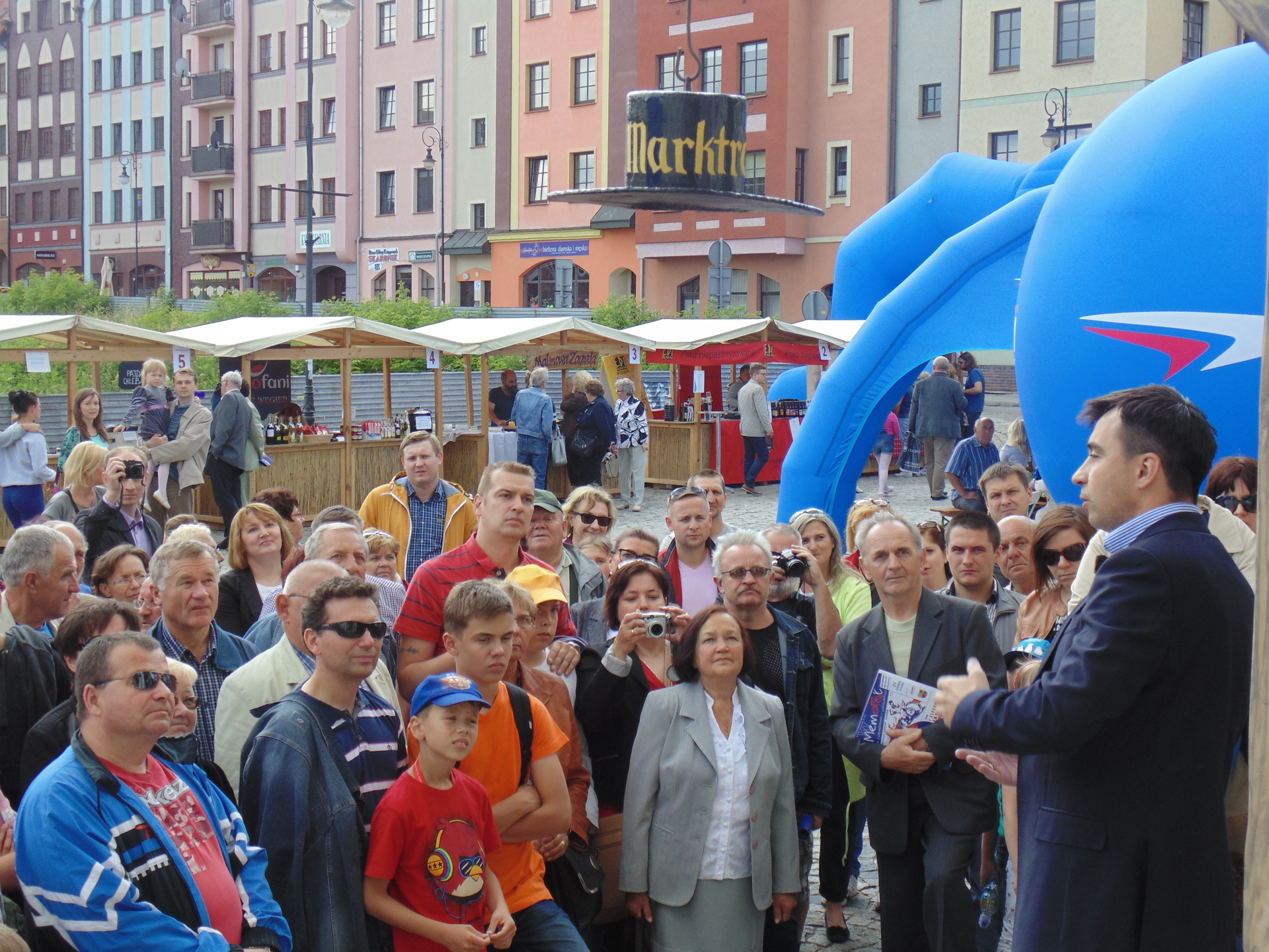 GŁOGÓW. Rynek w mieszczańskich klimatach (FOTO)