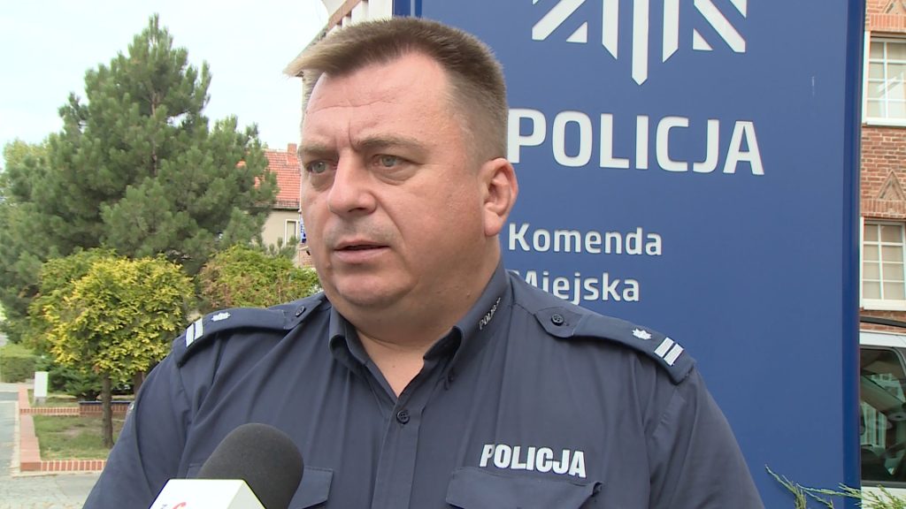 LEGNICA. Pijana weszła pod samochód