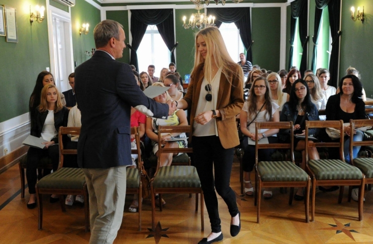 POLKOWICE. Stypendia przed pierwszym dzwonkiem