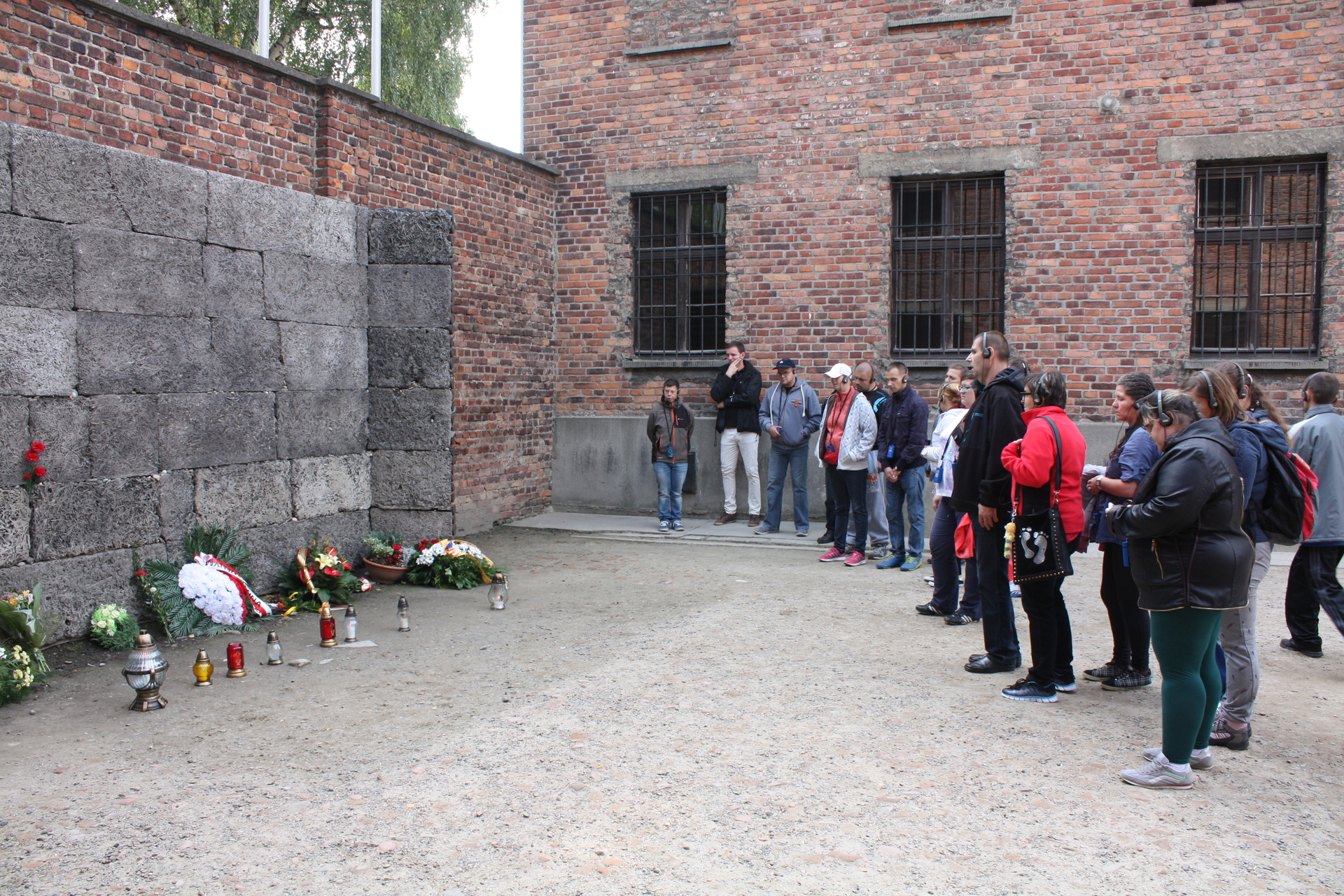 POLKOWICE. Niepełnosprawni oddali hołd ofiarom Auschwitz-Birkenau