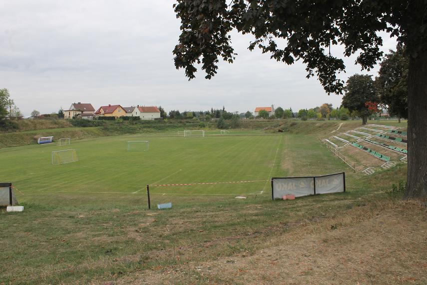 ŚCINAWA. Rusza remont stadionu (WIDEO)
