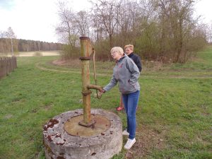 PIESZK_STUDNIA