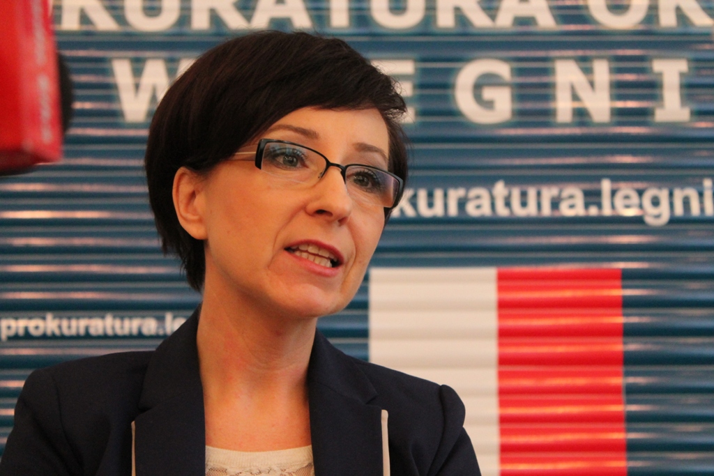 LEGNICA. Nauczyciel dotykał biustu uczennicy