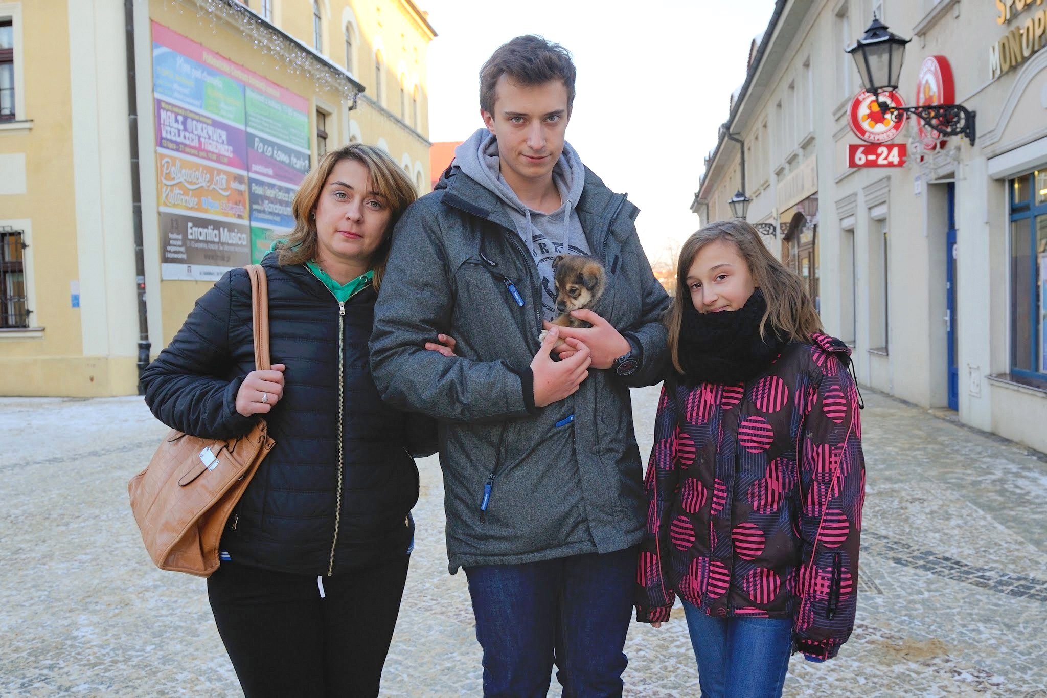 POLKOWICE. Pieski bezpieczne. Policja bada sprawę śmierci ich matki