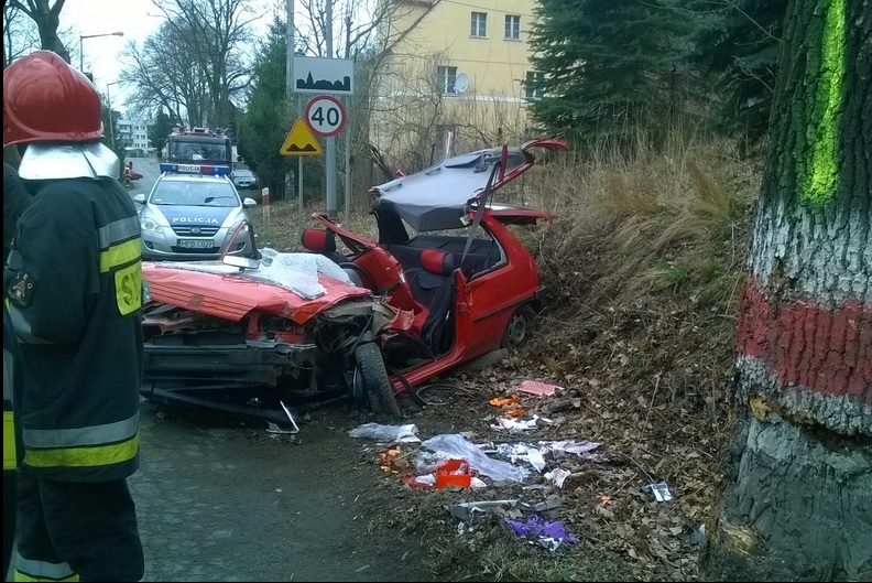 ŚWIERZAWA. Groźny wypadek na ul. Jeleniogórskiej