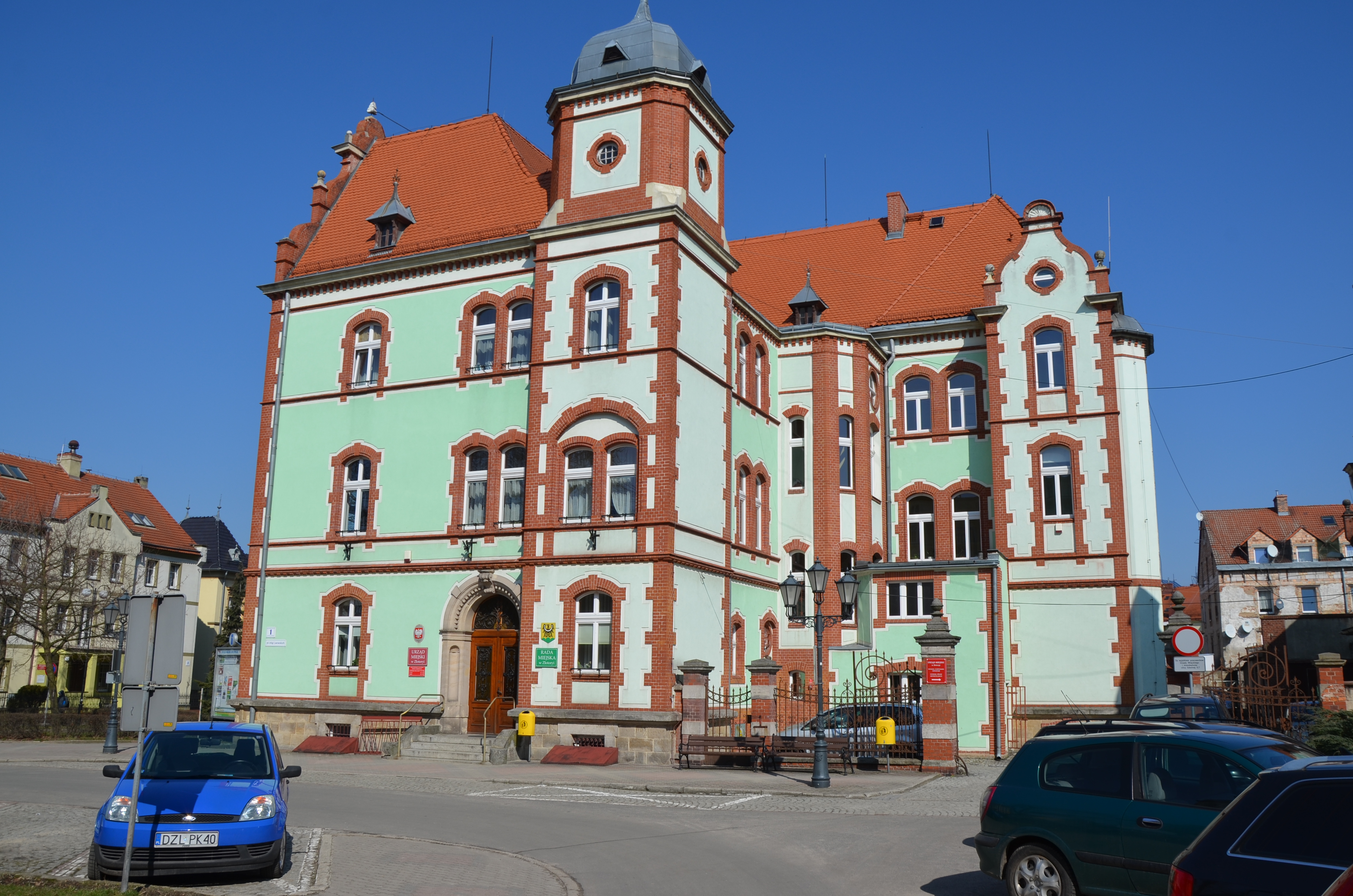 ZŁOTORYJA. Chcą połączyć szkoły