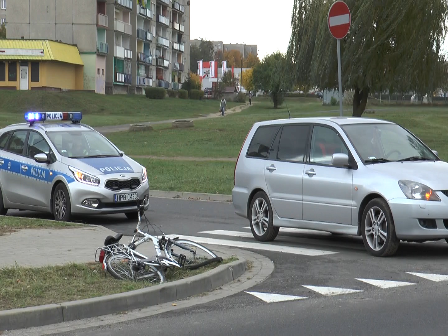 POLKOWICE. Kierowcy lekko poszkodowani po kolizji (FOTO)