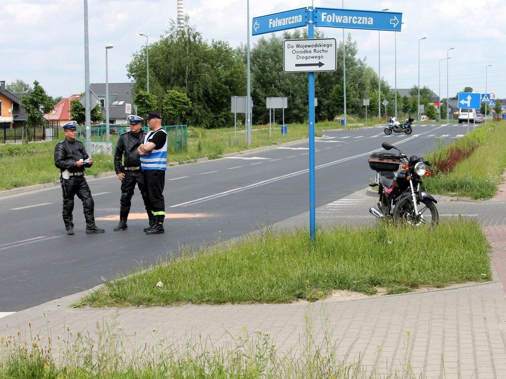 GŁOGÓW. Zderzenia motocyklisty z osobówką (FOTO)