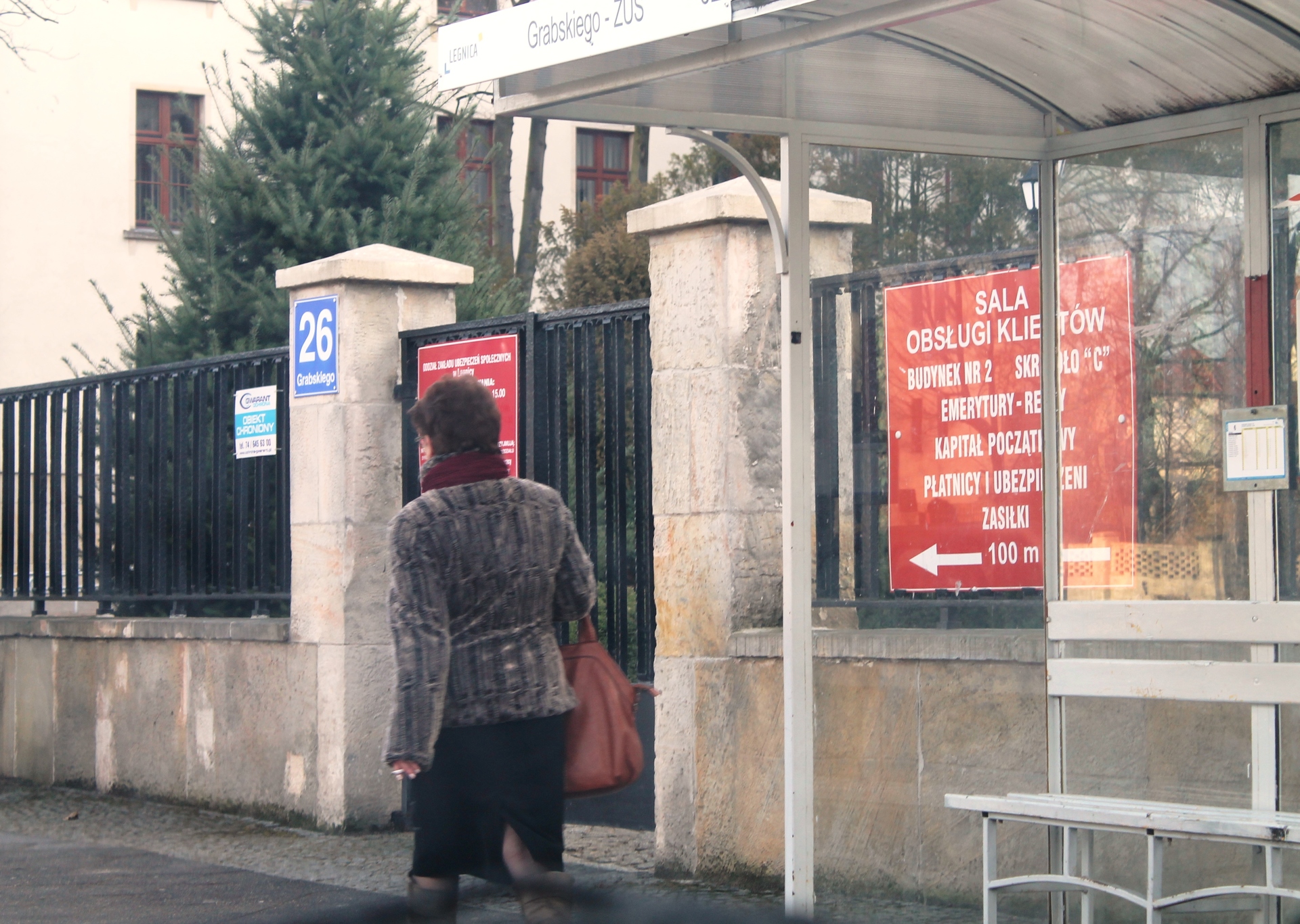 LEGNICA. ZUS ostrzega przed oszustką