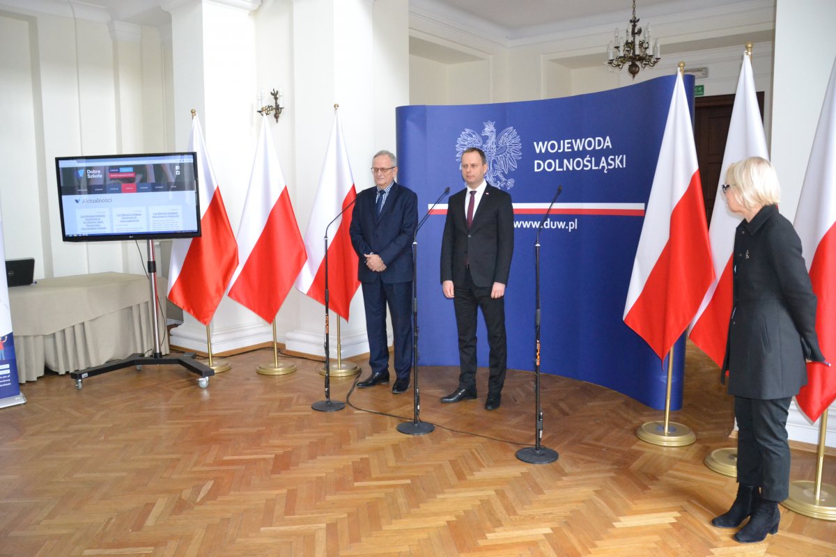 REGION. Kto pokieruje rewolucją w dolnośląskiej oświacie?