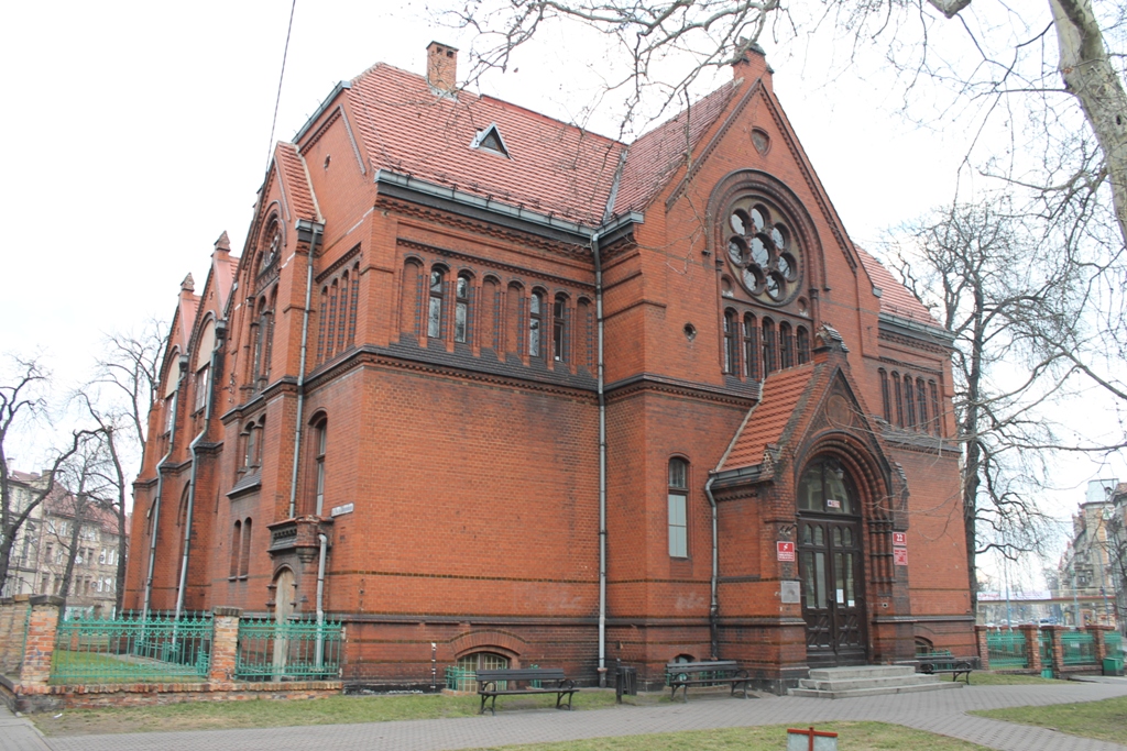 Diabeł tkwi w… legnickiej bibliotece! (WIDEO)