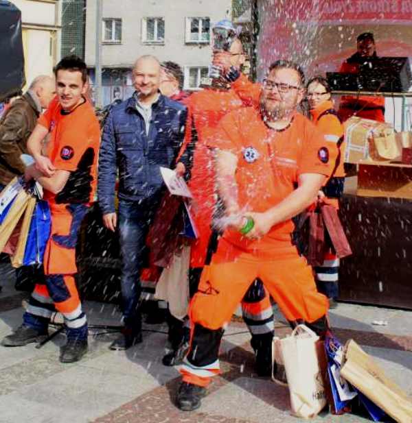 Legniccy ratownicy wygrywają w Złotoryi! (FOTO, WIDEO)