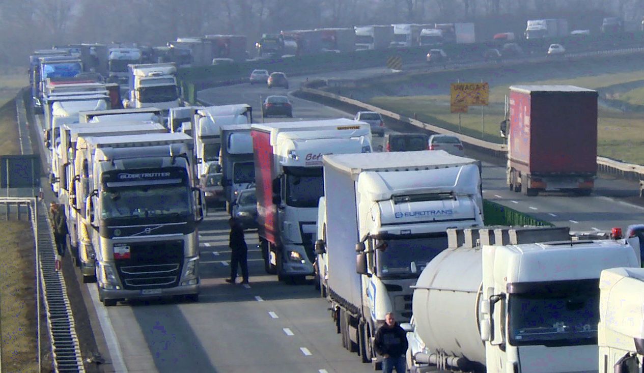 Kierowco, włącz myślenie w korytarzu życia! (WIDEO)