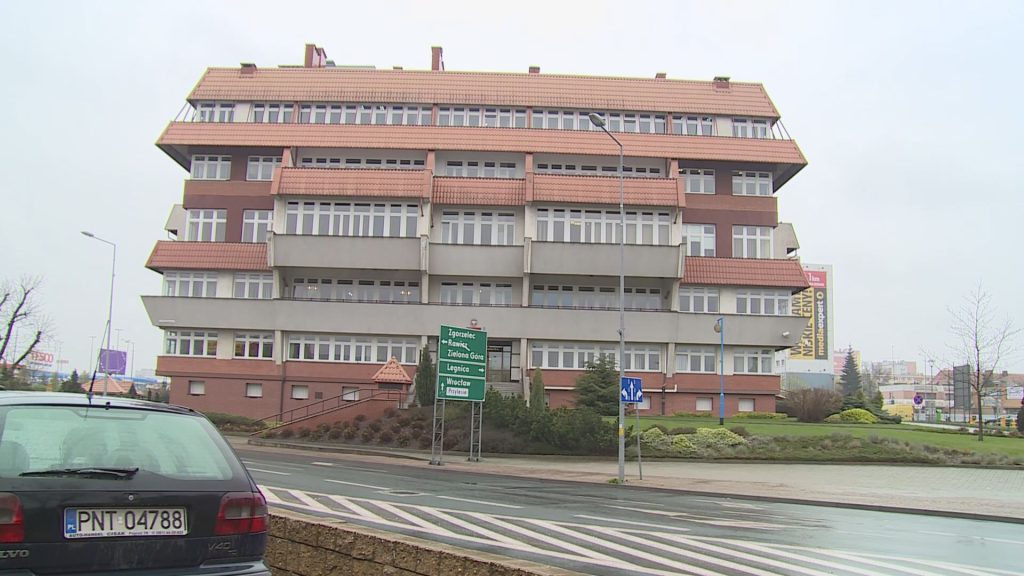 Skłóceni sąsiedzi w sądzie (WIDEO)