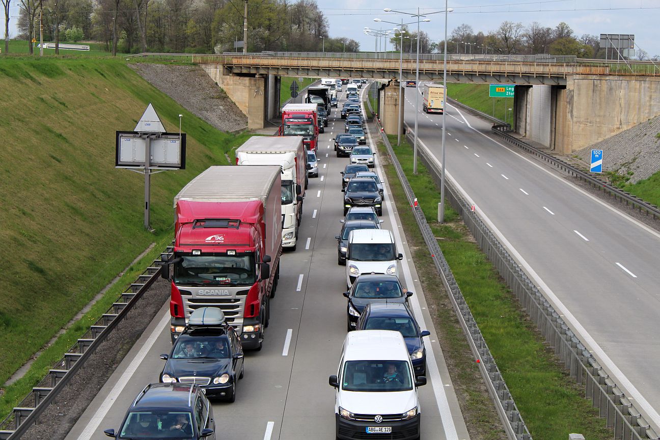 50 kilometrów korka na A4 (WIDEO)