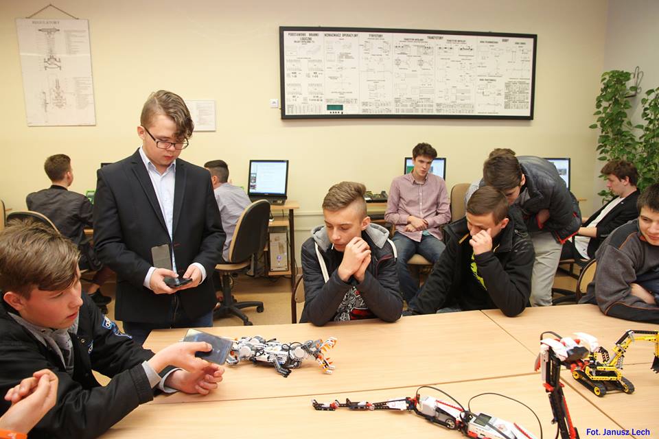 Prawie 3,4 mln zł z UE na szkolne pracownie