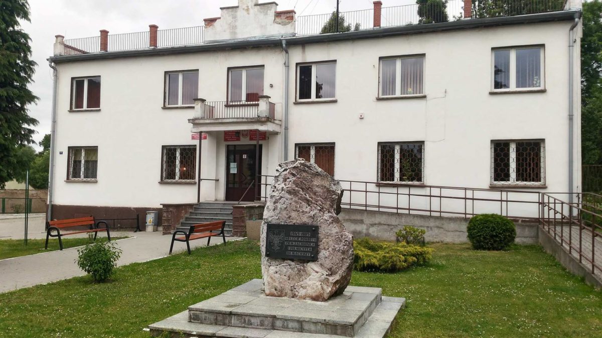 Powiat jeleniogórski czy złotoryjski? Wojcieszów wybierze