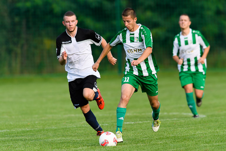 Powiatowe derby dla Odry Chobienia (FOTO)