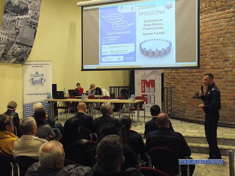 Rozmawiali o bezpieczeństwie na swoich osiedlach (FOTO)