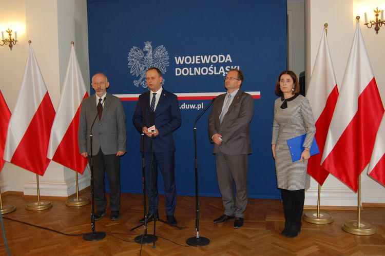 Mogiły bohaterów będą symbolicznie znakowane