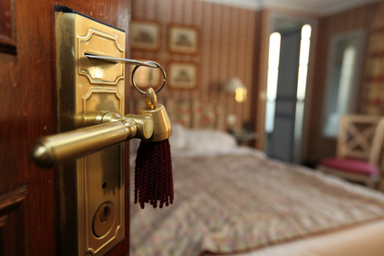Agresywny gość pobił obsługę hotelu