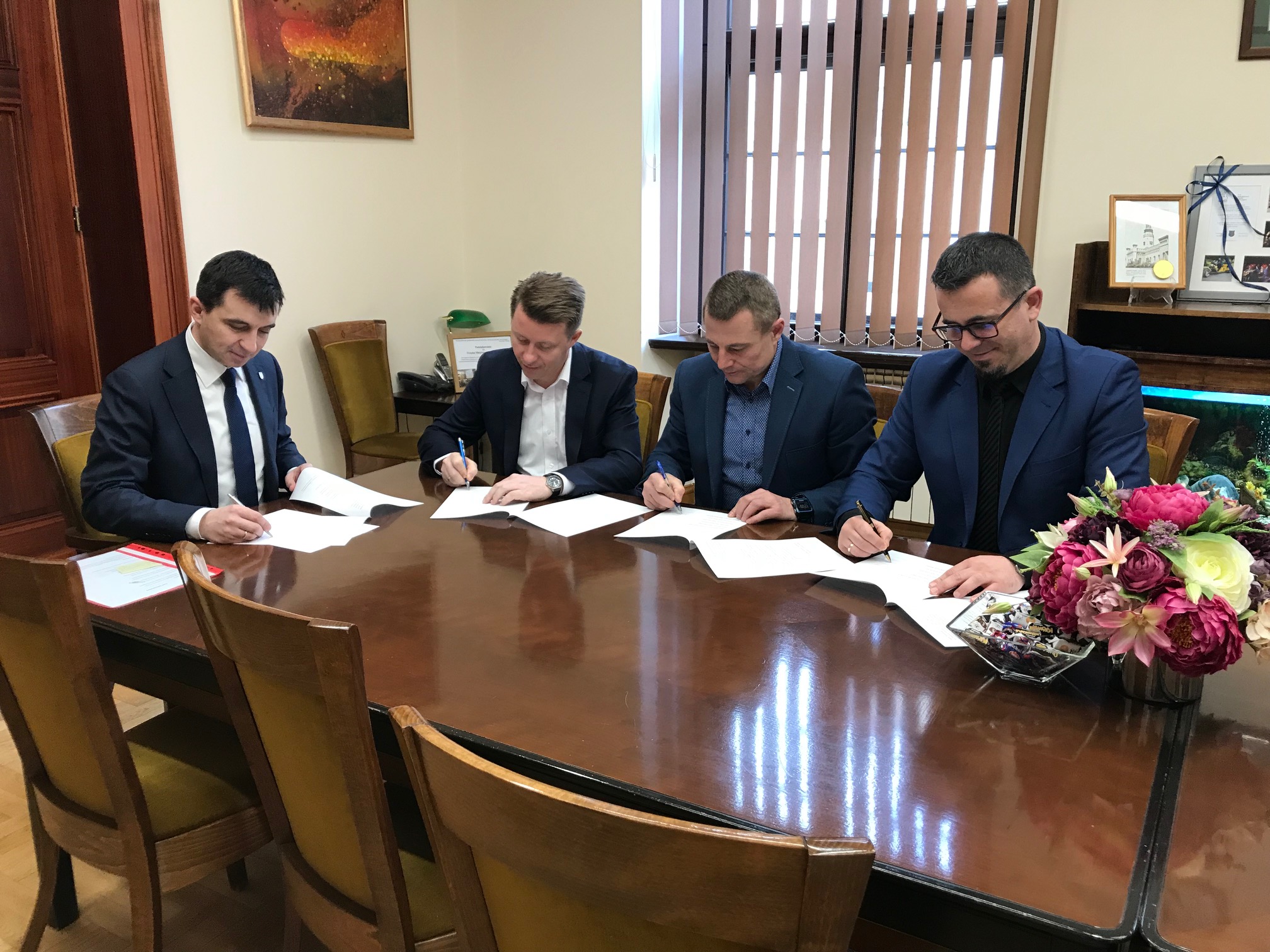 Gminy połączą siły w sprawie arsenu