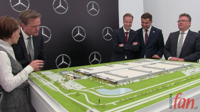 Mercedes rekrutuje do IT