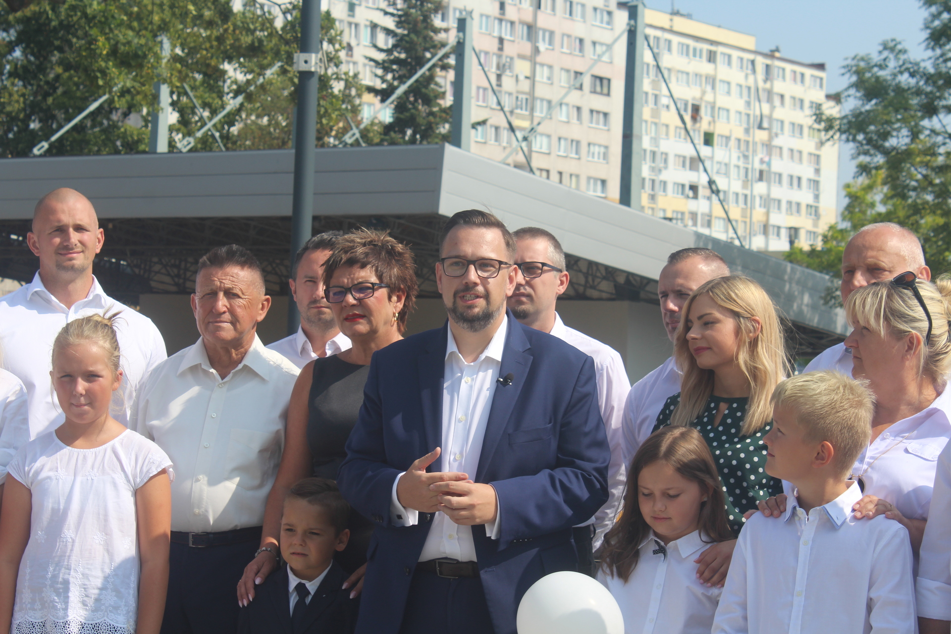 Łukasz Puźniecki skruszył beton i wystartował do polkowickiego ratusza (FOTO)