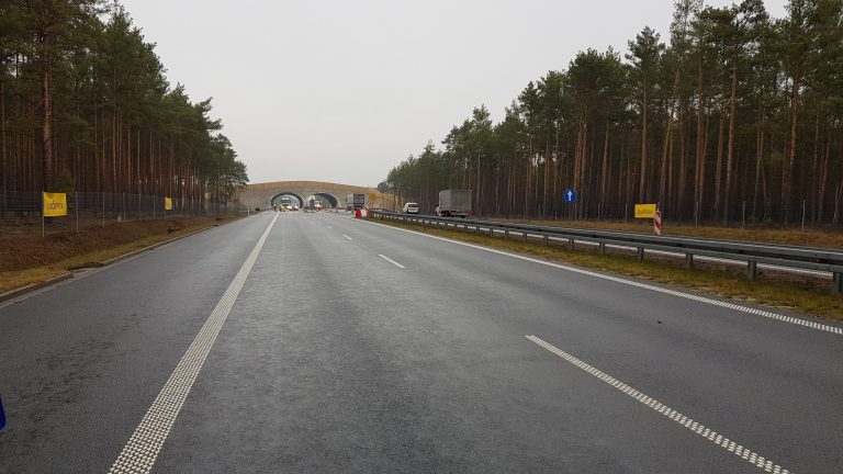 Bezpiecznie po autostradzie i S3