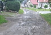Odbudują drogi za kasę z ministerstwa