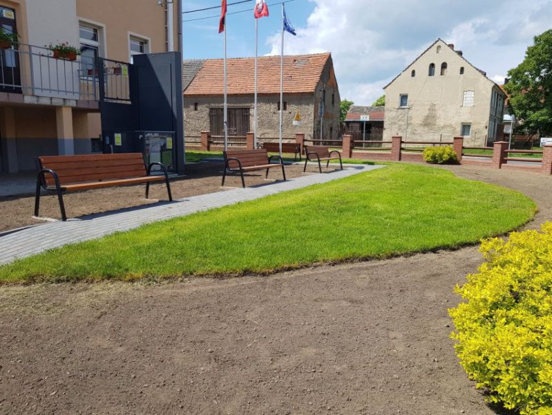 W Męcince powstają nowe skwery zieleni (FOTO)