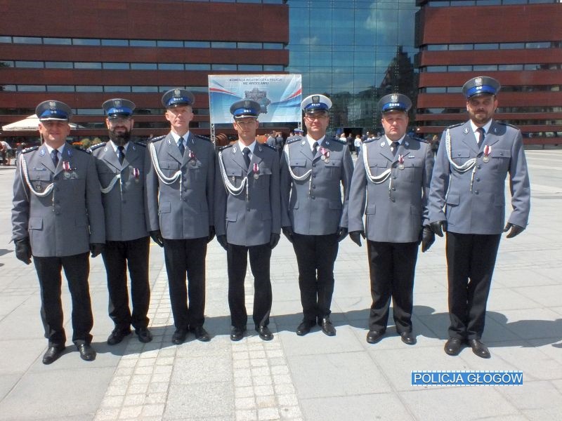 Awans i medale dla głogowskich policjantów