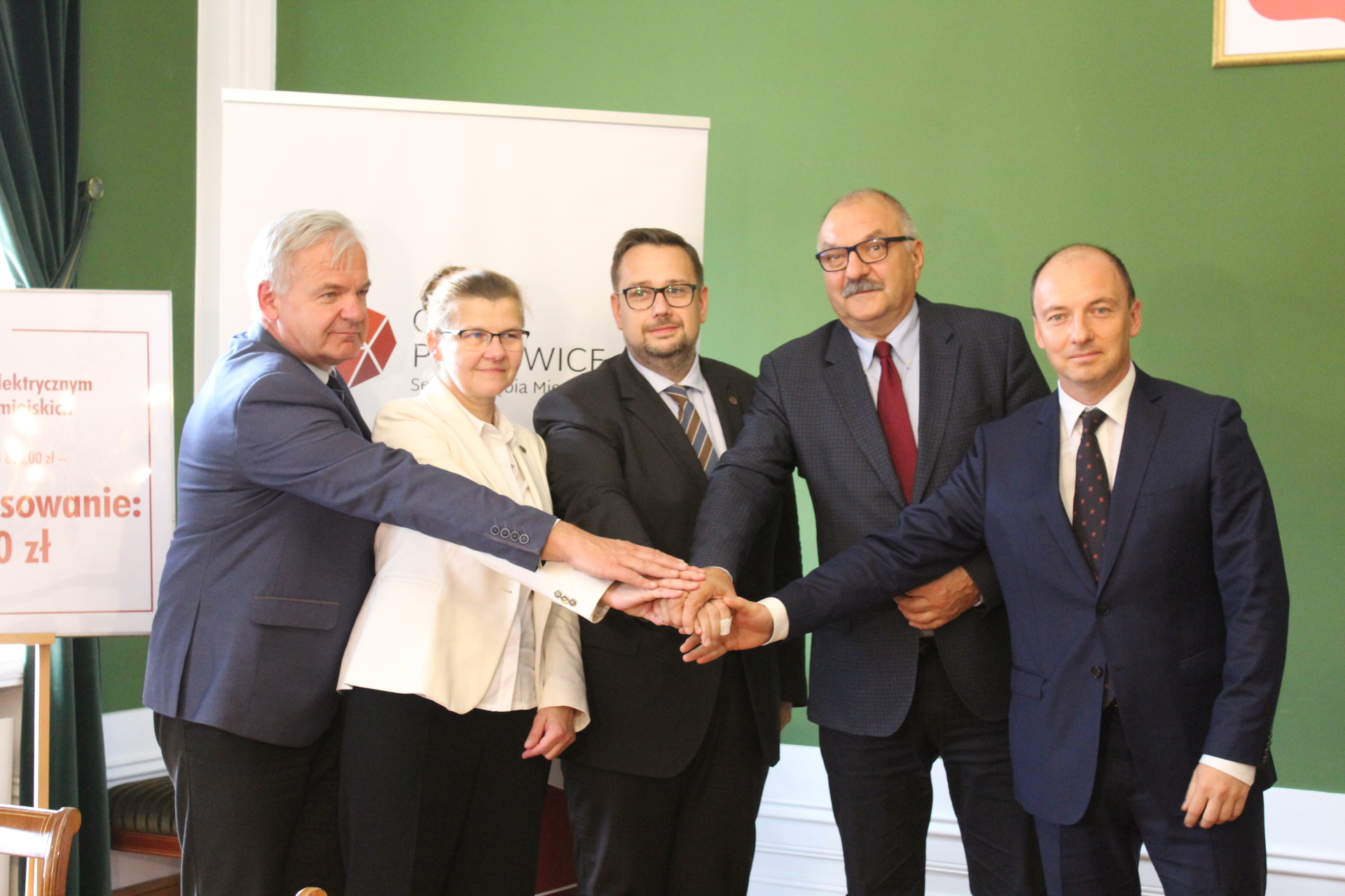 Umowa na dofinansowanie zakupu autobusów podpisana