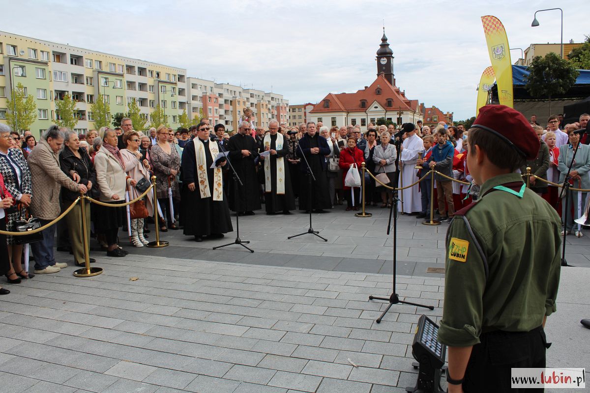Zawierzyli miasto i mieszkańców Michałowi Archaniołowi (FOTO)