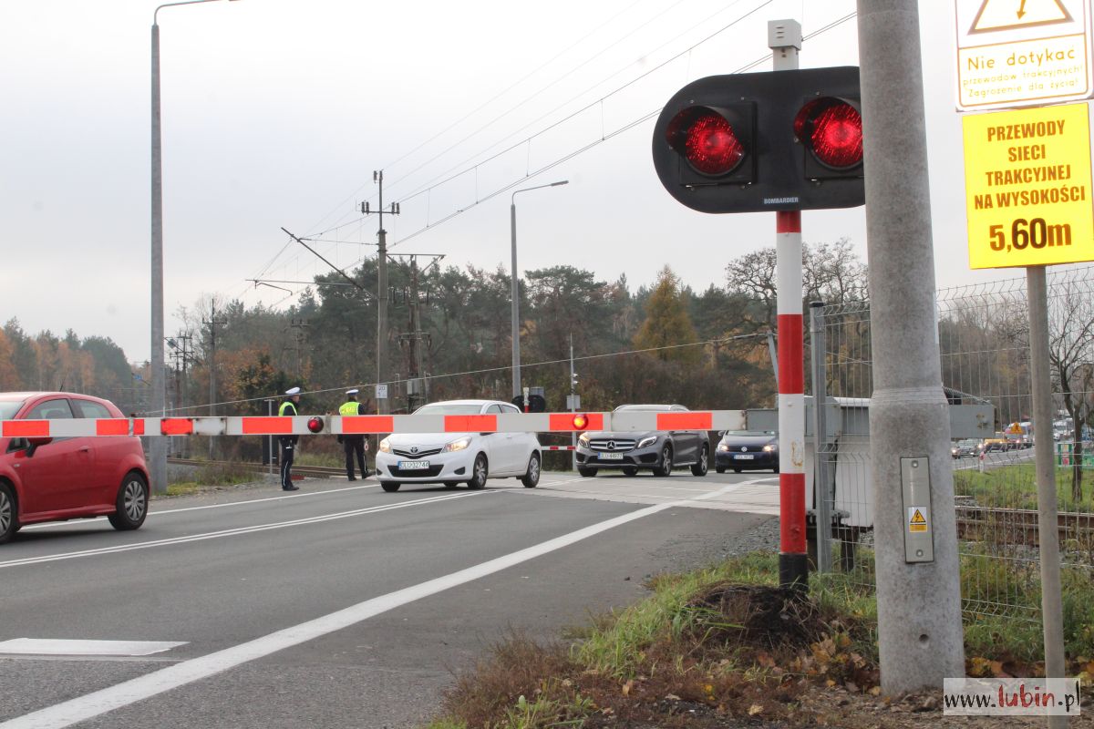 Awaria rogatek. Policja kieruje ruchem (FOTO)