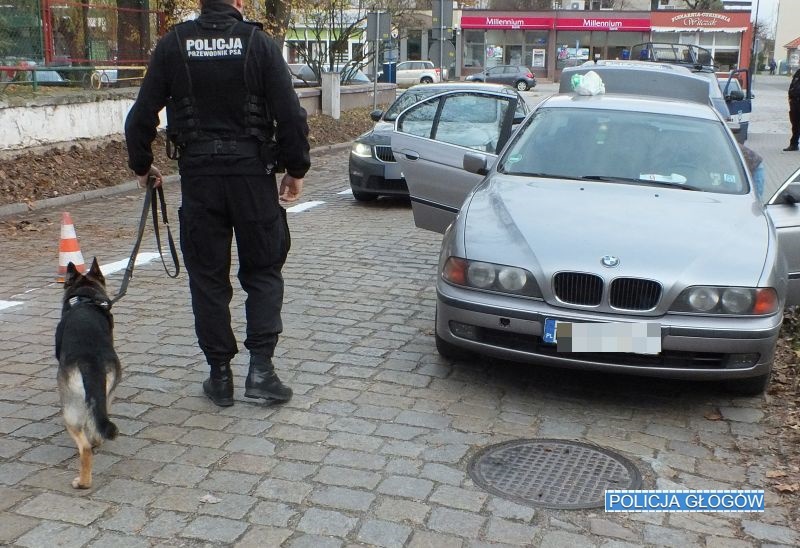 Ukradł auto, spowodował kolizję i uciekł