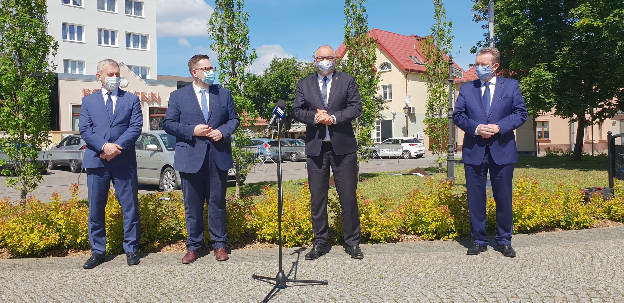 Dęby Samorządności w rocznicę pierwszych wyborów