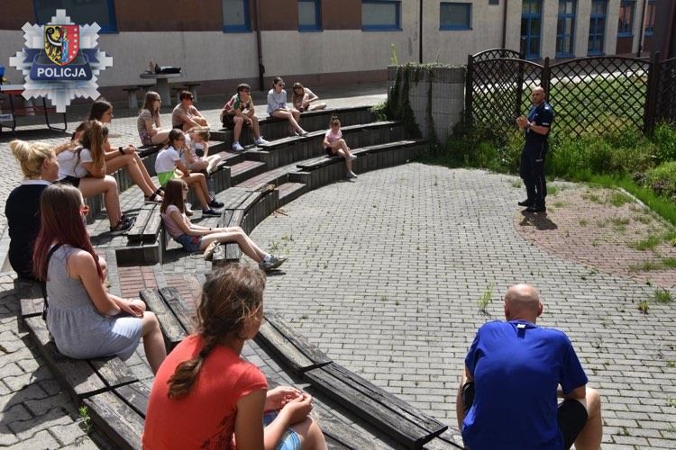 Wakacyjne lekcje z Policją