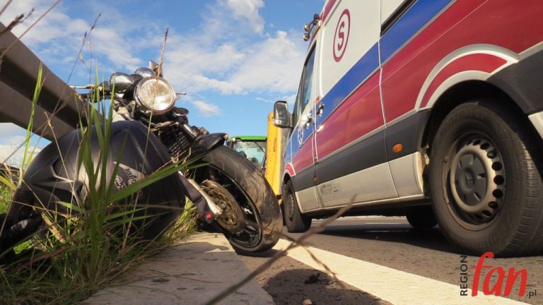 Motocyklista w szpitalu, okoliczności kolizji bada policja (FOTO, WIDEO)