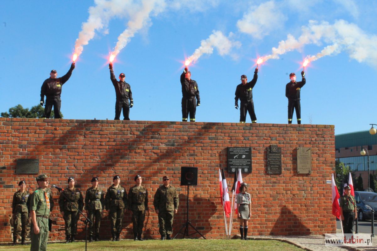 Uczcili 76. rocznicę wybuchu Powstania (FOTO)
