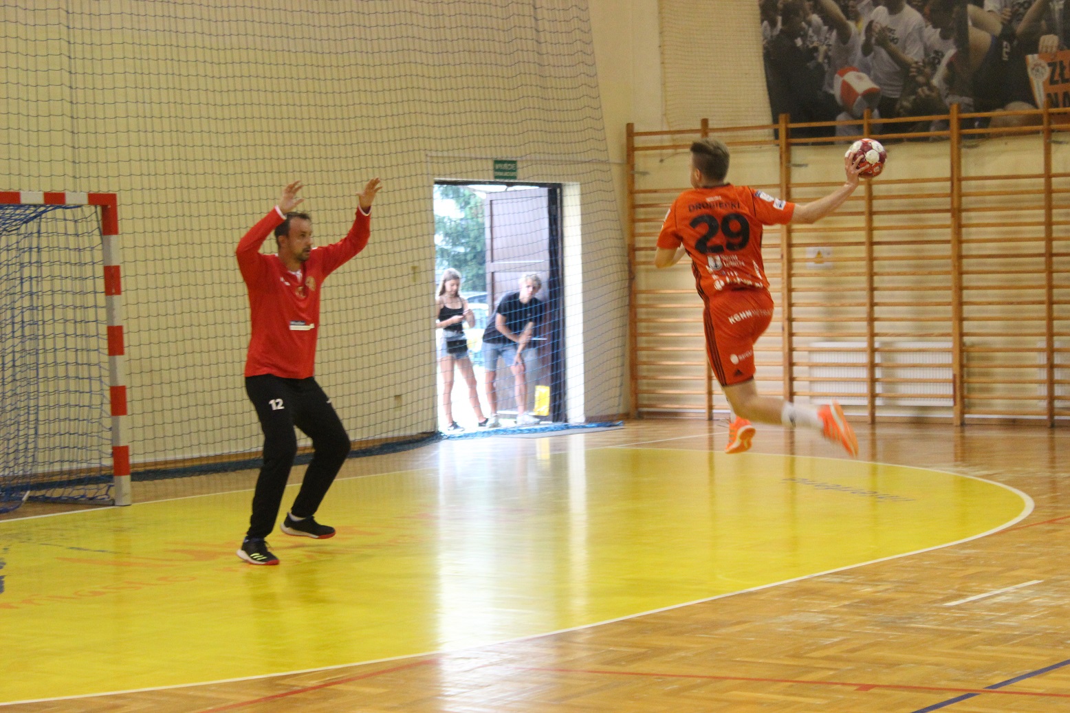 Czwarty mecz – czwarta wygrana (FOTO)