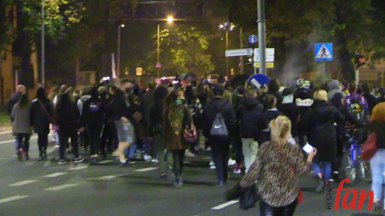 Komunikat jaworskiej policji ws. protestów (WIDEO)