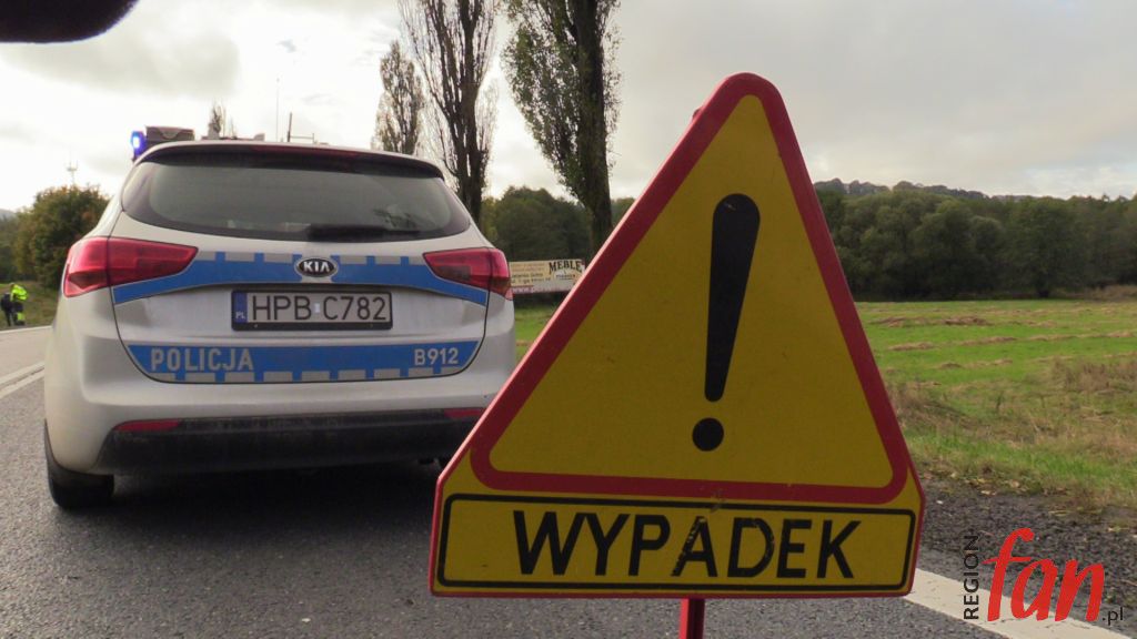 Rozbili samochód, uciekli, zostawili rannego kolegę