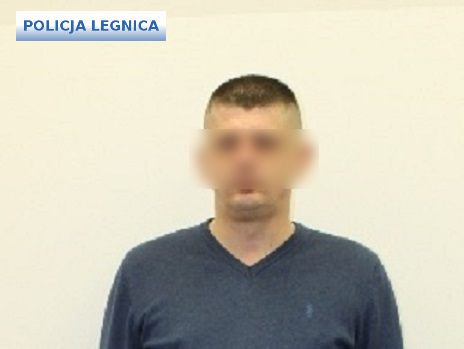 Strzelał do policjantów (WIDEO)