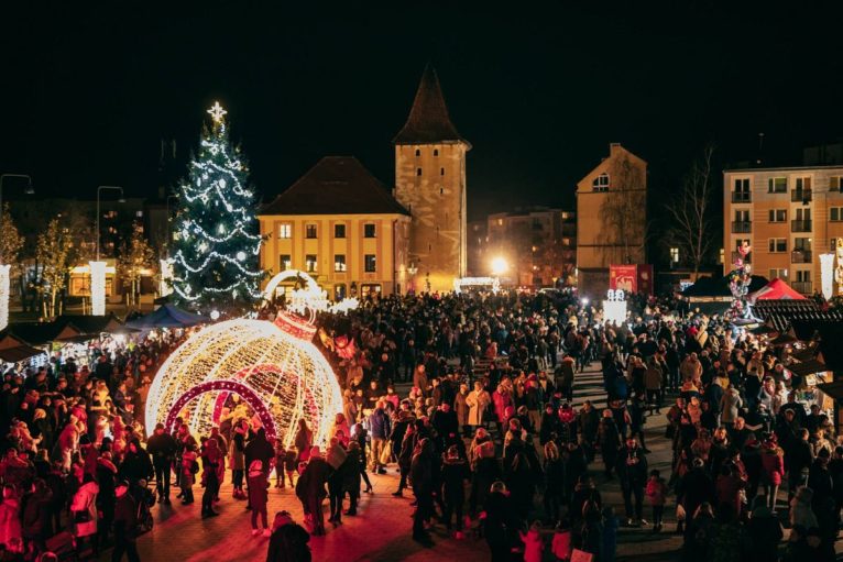 Lubińskie Betlejem, tym razem na rynku i w innej formie (WIDEO)