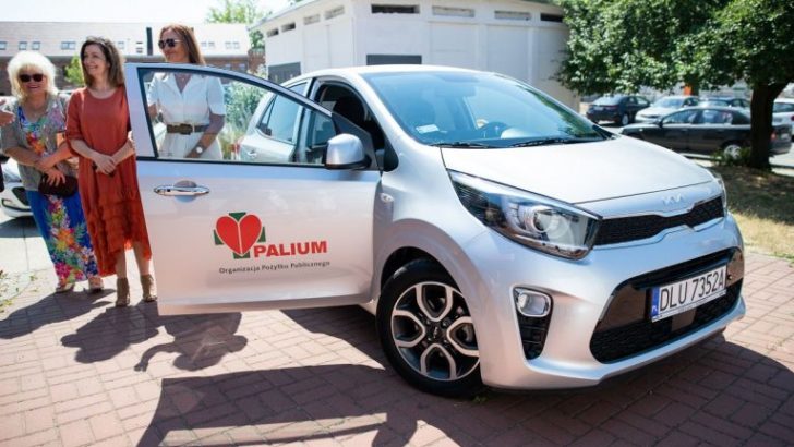 Nowe auto pomoże pacjentom
