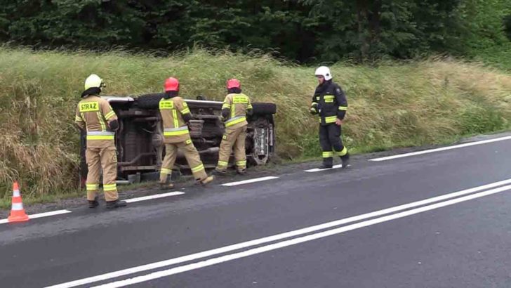 Kolizja pod Jeżowem zakończona mandatem (FOTO)