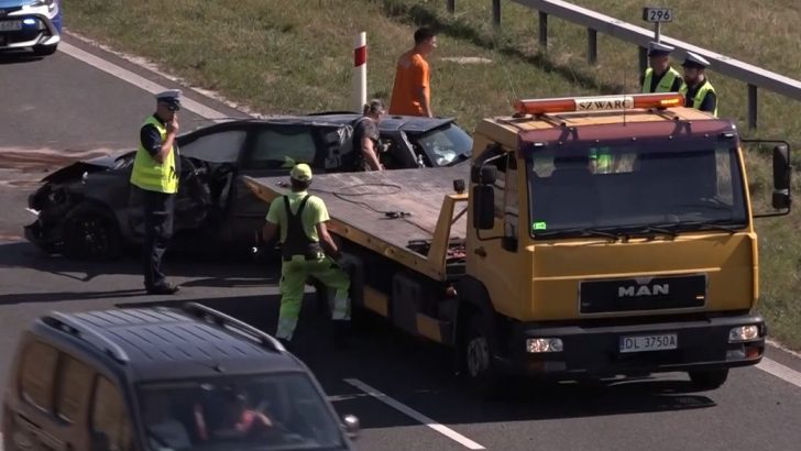 Bułgar dachował na S3 (WIDEO)